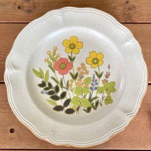 RARE (4) Vintage Ironstone Prairie Bouquet Dinner